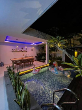 Sampai Villa Titik Temu